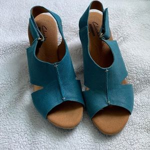 Clarks heel wedge sandals size 7